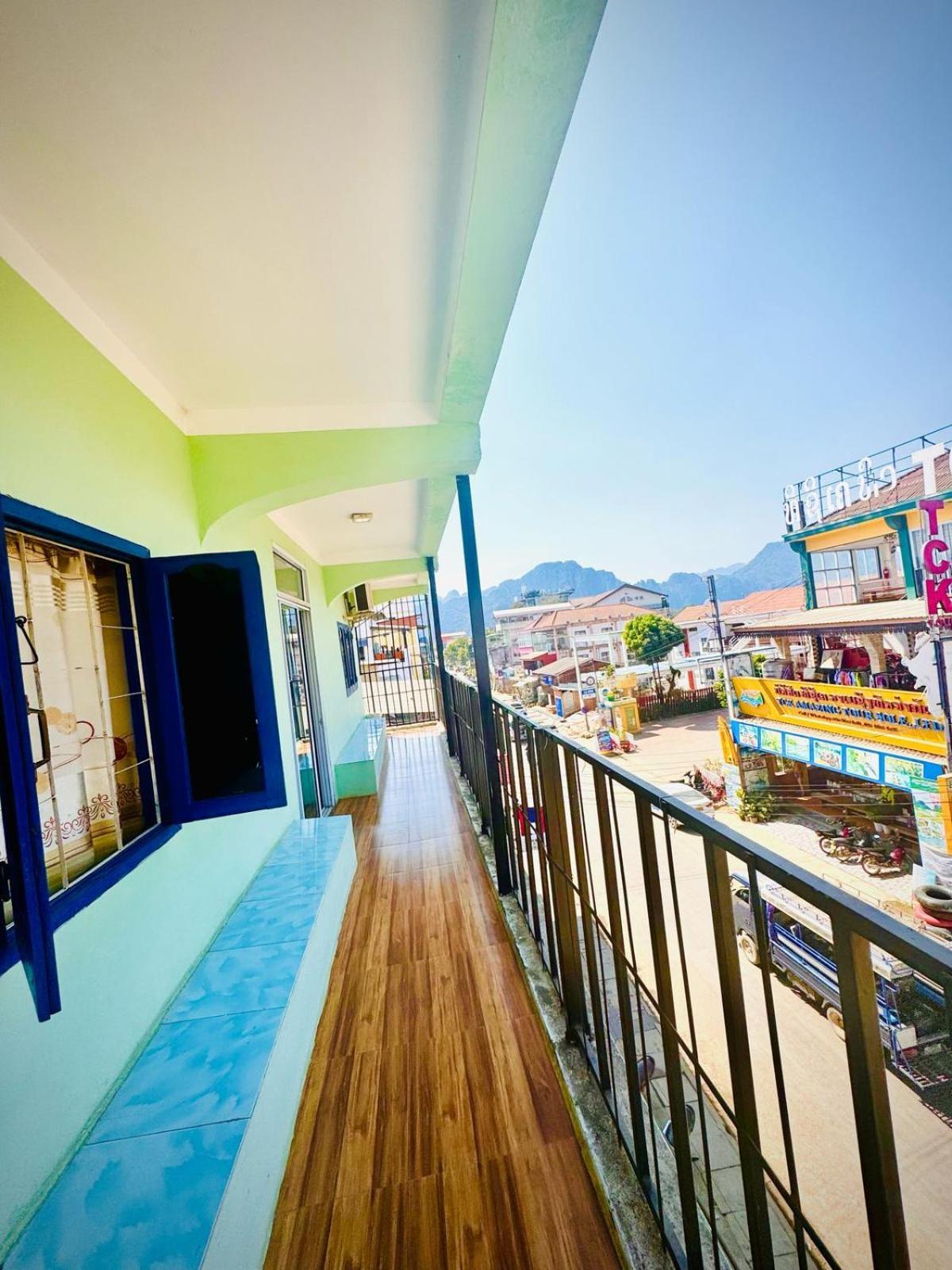 Vang Vieng Ruby Backpackers Hostel Zewnętrze zdjęcie